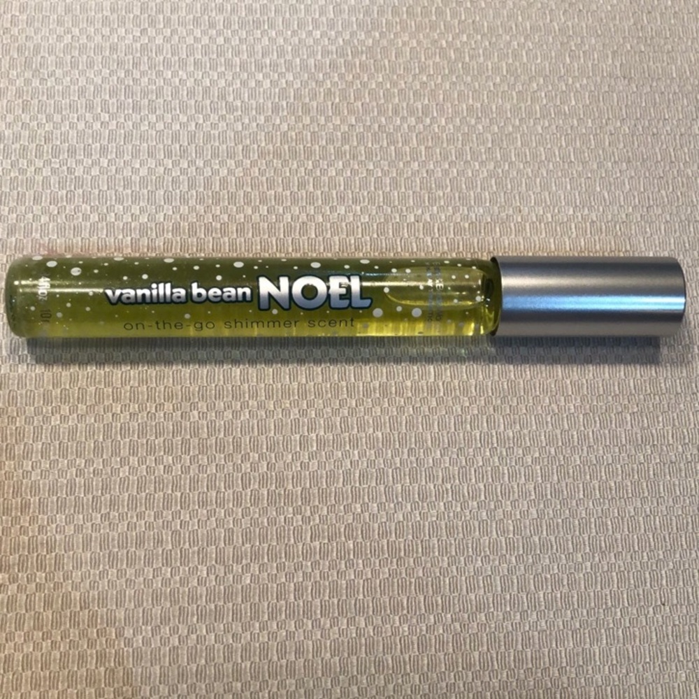 Bath and Body Works Vanilla Bean Noel On-The-Go Shimmer Scent